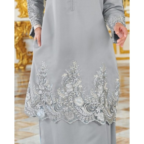 Baju Kurung Royal Lace Ayra - Pigeon Gray - Image 3