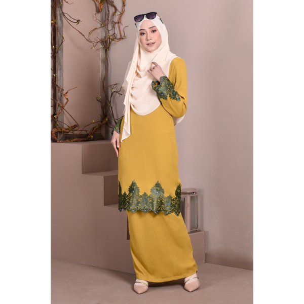 Baju Kurung Lace Royal Maya - Pineapple Yellow - Image 3